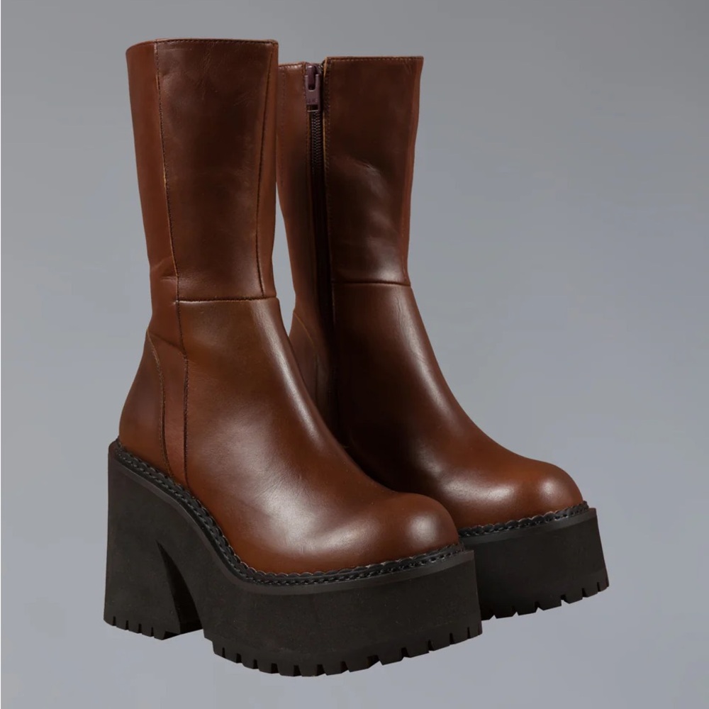 UNIF Parker Boots Brown - NWOT